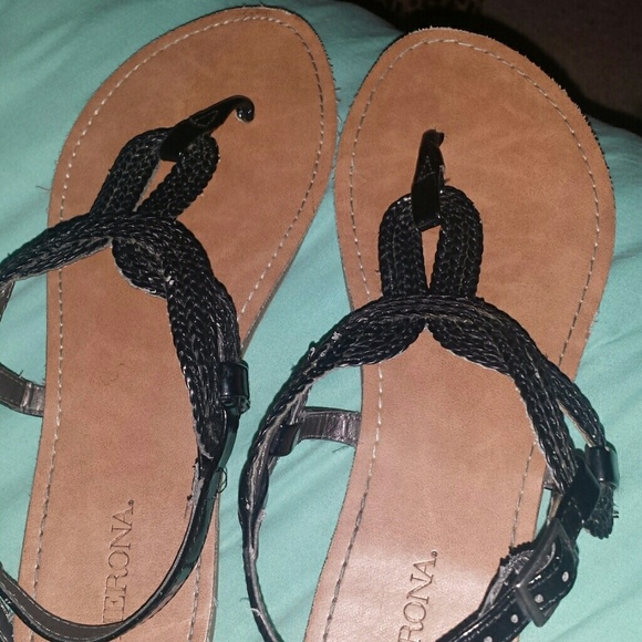 Merona black sandals