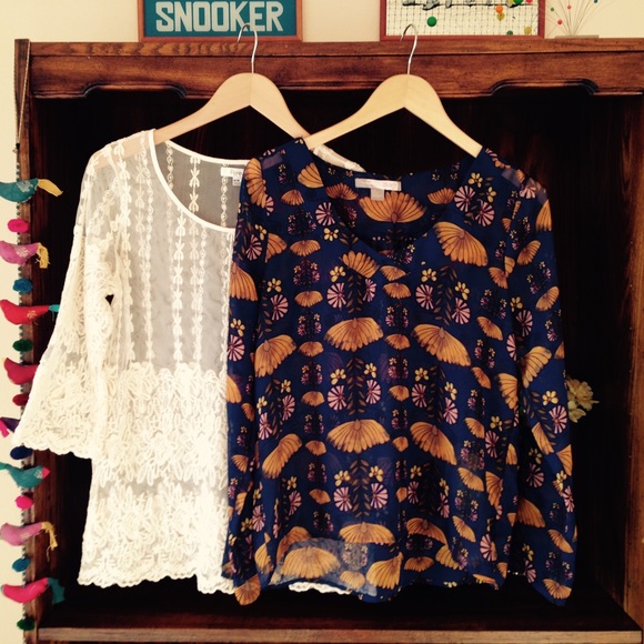 Lot of 2 shirts - retro floral & embroidered lace