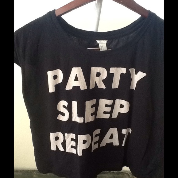 Forever 21 size small. In great condition.Like new