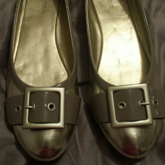 Banana Republic flats