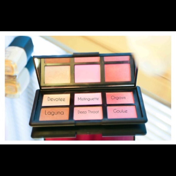 NARS Blush palette - Picture 2 of 2