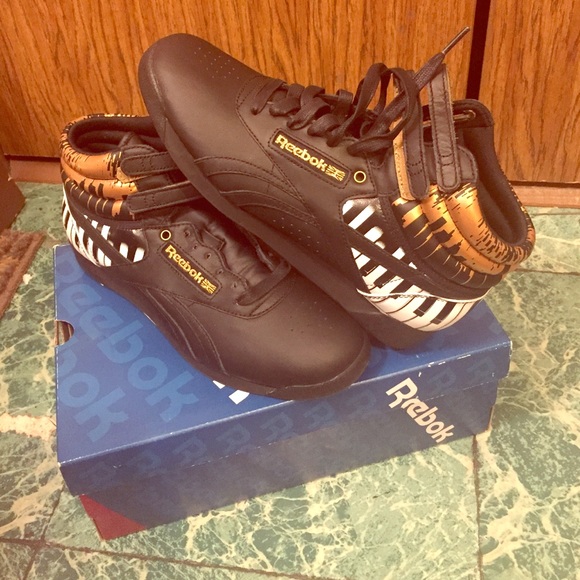 Reebok Limited edition Piano/NYC Skyline Print