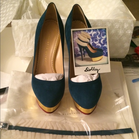 Sold！Charlotte Olympia Dolly pump