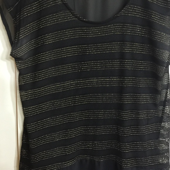 High-Low Lush Top - Picture 2 of 4