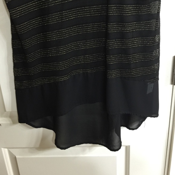 High-Low Lush Top - Picture 4 of 4