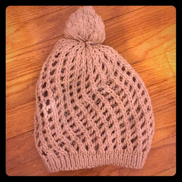 Accessories - Beige beanie one size