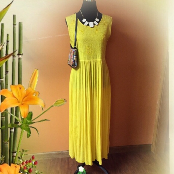 Vintage Dresses & Skirts - Yellow Maxi Dress in Large- 100% Rayon