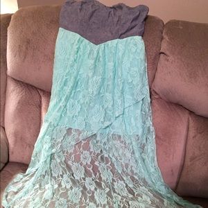 Adorable strapless dress