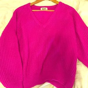 Soft V neck sweater