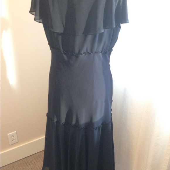 Black formal dress - Picture 3 of 4