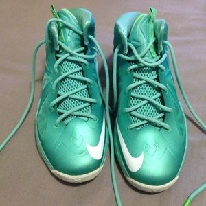 Lebron Mint Green - Easter Edition