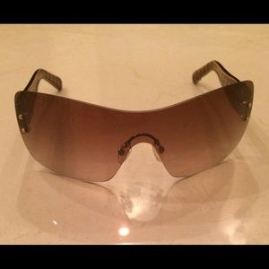 Tory Burch Sun Glasses (price reduced)