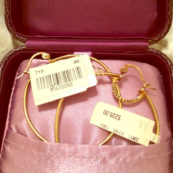 Beautiful Stylish Simone L Smith Earrings...
