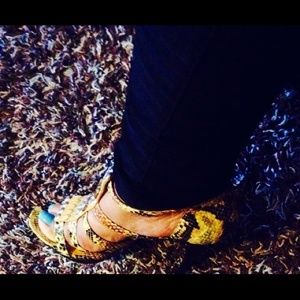 BCBG Snake skin yellow platform sandal heels
