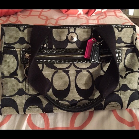 Authentic Coach bag!! Great condition!