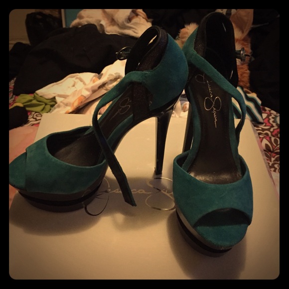 Jessica Simpson platform heels