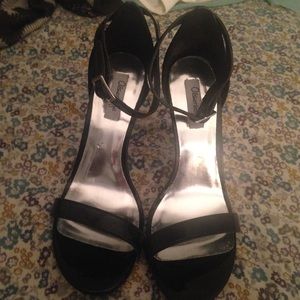 Black patent leather strapy heels