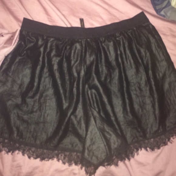 Eyelash Lace Shorts