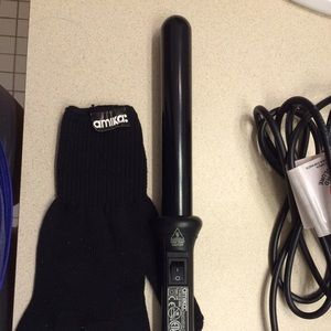 Amika curling wand