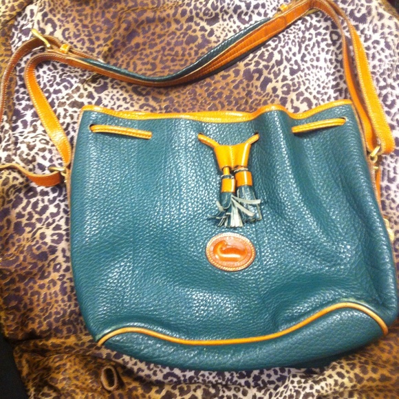 Vintage green Dooney and Bourke purse