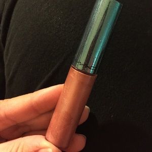 MAC alluring aquatic: Water Deities lip gloss