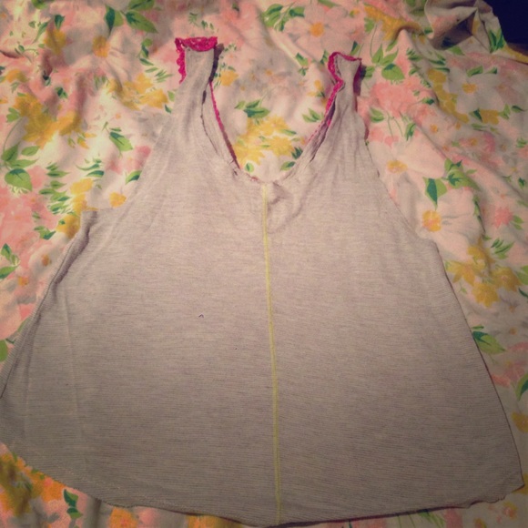 Gray tank with knit pink embellishment