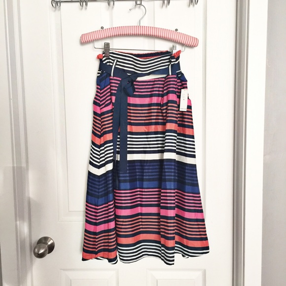 Brand new striped  knee length skirt with tie
