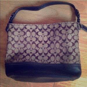 👜 FINAL SALE 👜 Brown/Khaki Coach Shoulder Bag 🎀