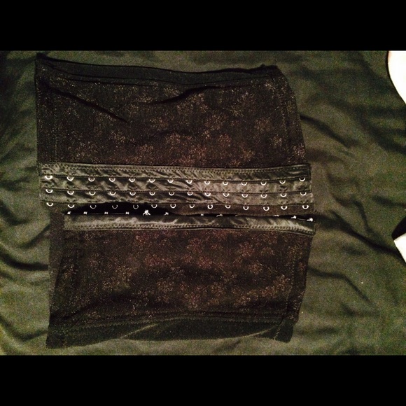 Waist clincher