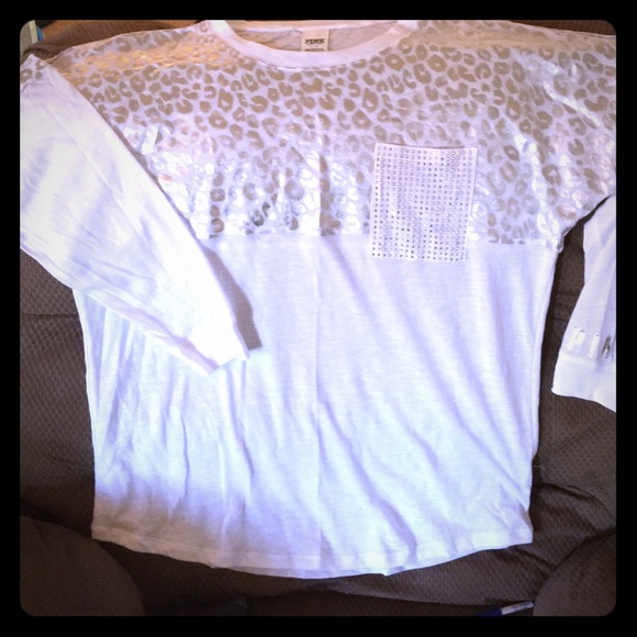 VS pink long sleeved shirt