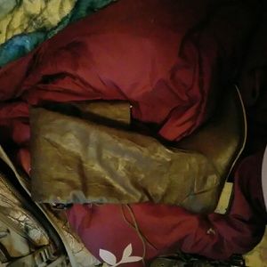 Woman's knee length boots