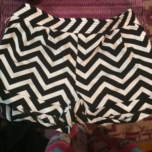 Chevron shorts