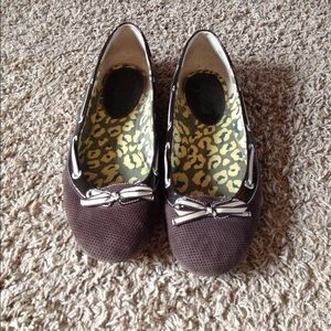Brown flats