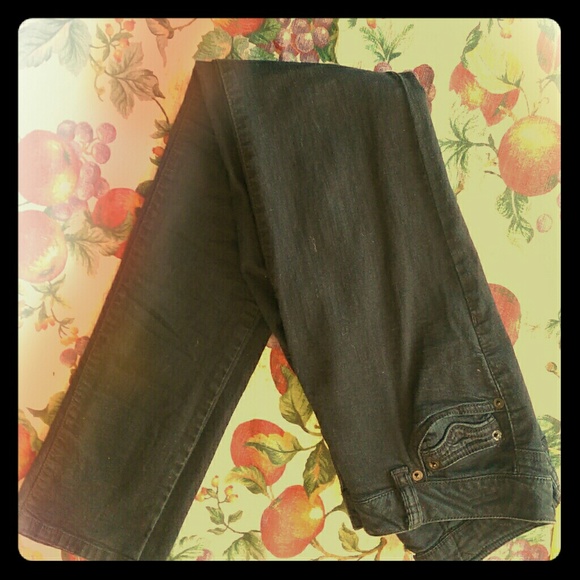 Black skinny jeans