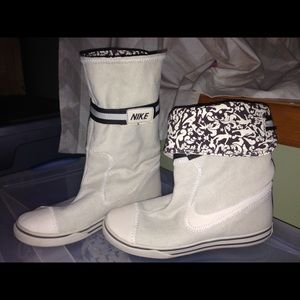 Nike Boots