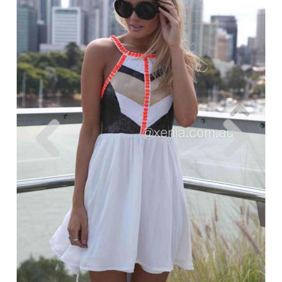 Xenia boutique flowy white dress
