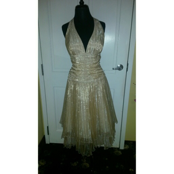 Monroe style gold dress NWOT