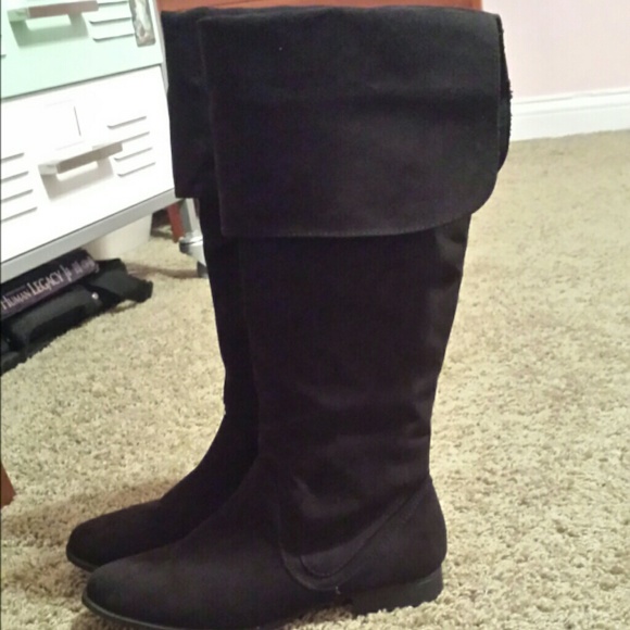 Black boots
