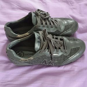 Michael Kors Lace up Sneakers !!