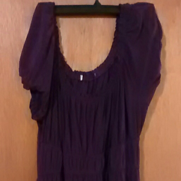 Dress wear off the shoulders