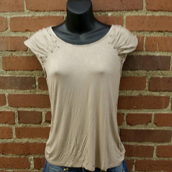 Studded shoulder shirt