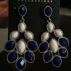 Francesca's blue & white chandelier earrings