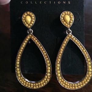 Francesca's Collections yellow earrings