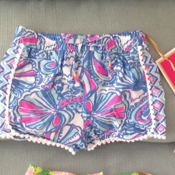 Lily Pulitzer 🚩offers accepted