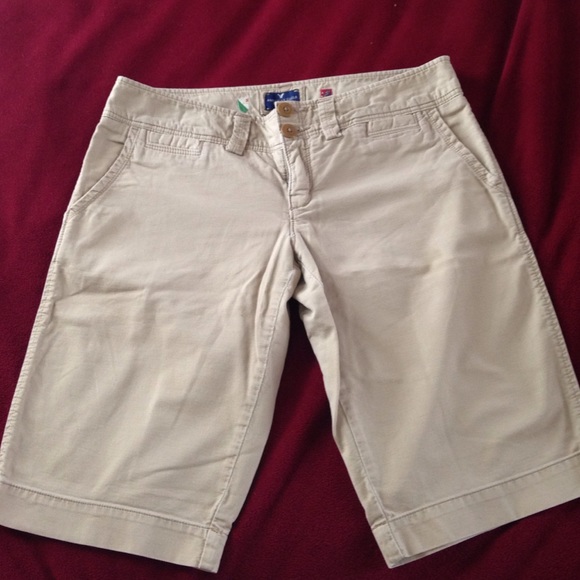Tan American Eagle Bermuda Shorts size 8.