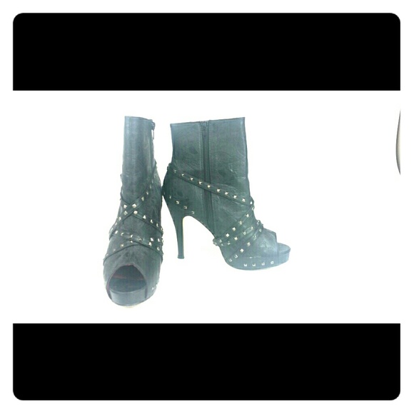 Iron Fist open toe boot