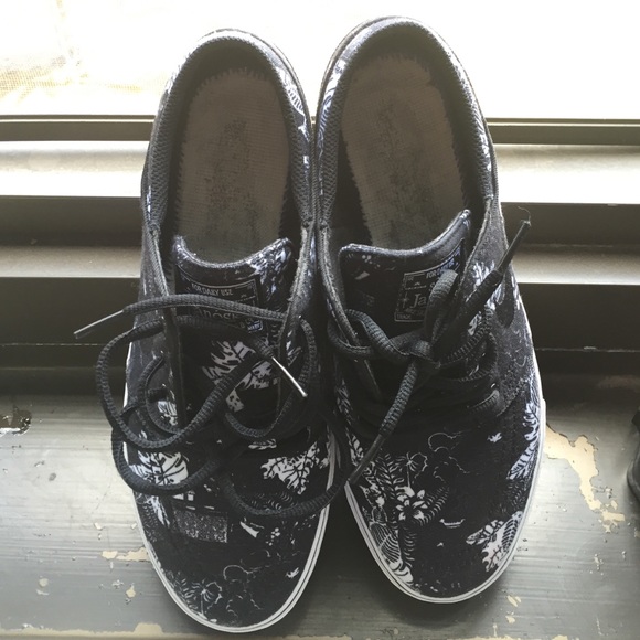 Nike Stefan Joanowski Dark Floral Sneakers