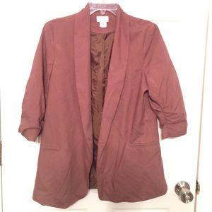 Brown blazer with scrunched 3/4 sleeves