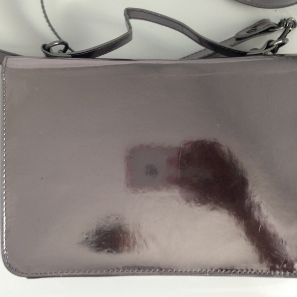 Urban Outfitters Bags - UO Metallic Crossbody SOLD Urban Outfitters Bags - UO Metallic Crossbody SOLD