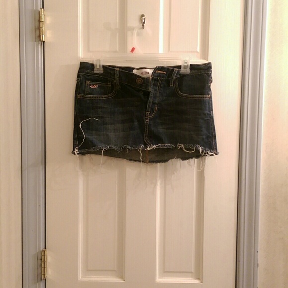 Destroyed denim mini